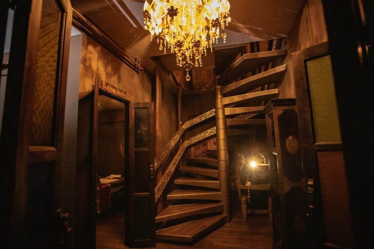 ChiidaSpa-Zürich-Stauffacher-Korridor-Treppe