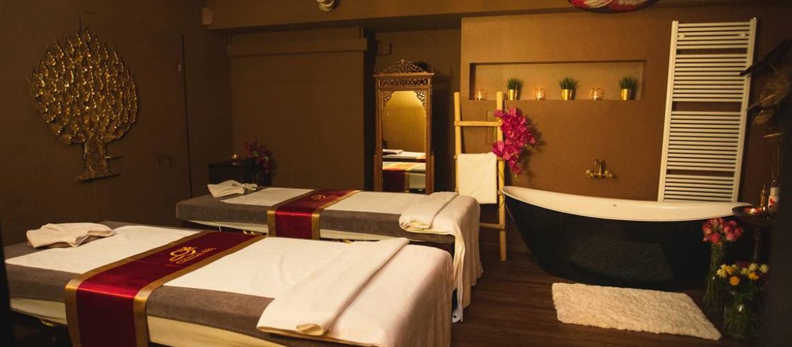 ChiidaSpa-Zürich-Stauffacher-Massageraum-mit-Bad